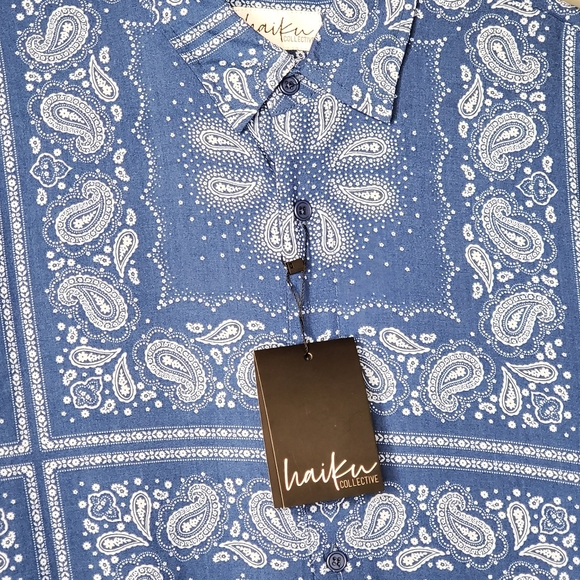Haiku Collective Men's Bandana Print Button Up Short Sleeve Shirt Sz Medium NEW - Picture 3 of 9